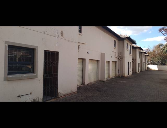 3 BEDROOM APARTMENT FOR SALE IN BRAKPAN NORTH